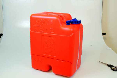 Benzintank plast 22 ltr. 40x33x24cm